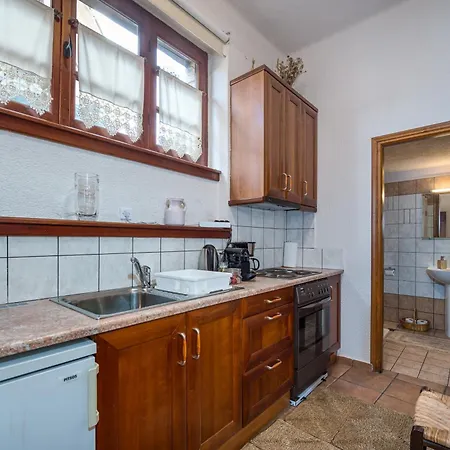 شقة Nelfi's I - أراخوفا