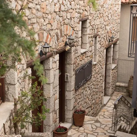 Nelfi's I - شقة أراخوفا